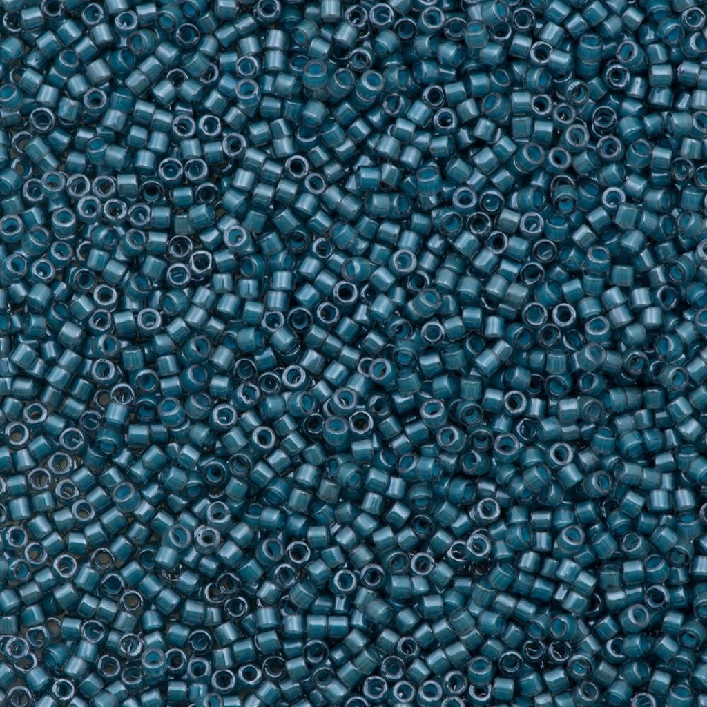 Miyuki Beads, Miyuki Delica 11/0 DB2054 Leuchtendes Dämmerungsblau