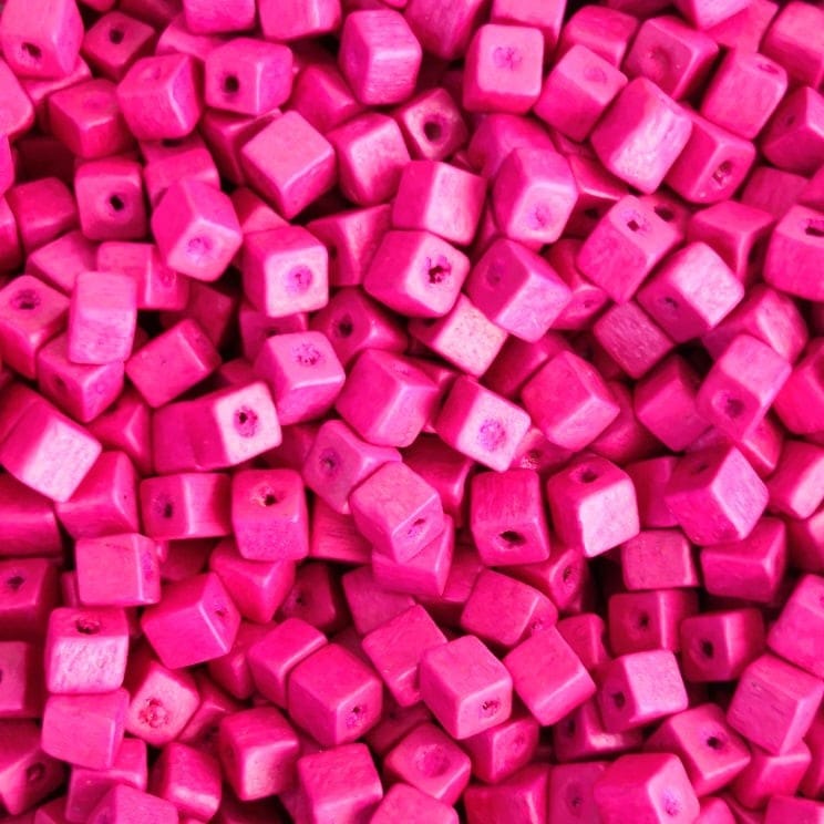 5x5mm Küp Ahşap Boncuk 7 - Fuşya