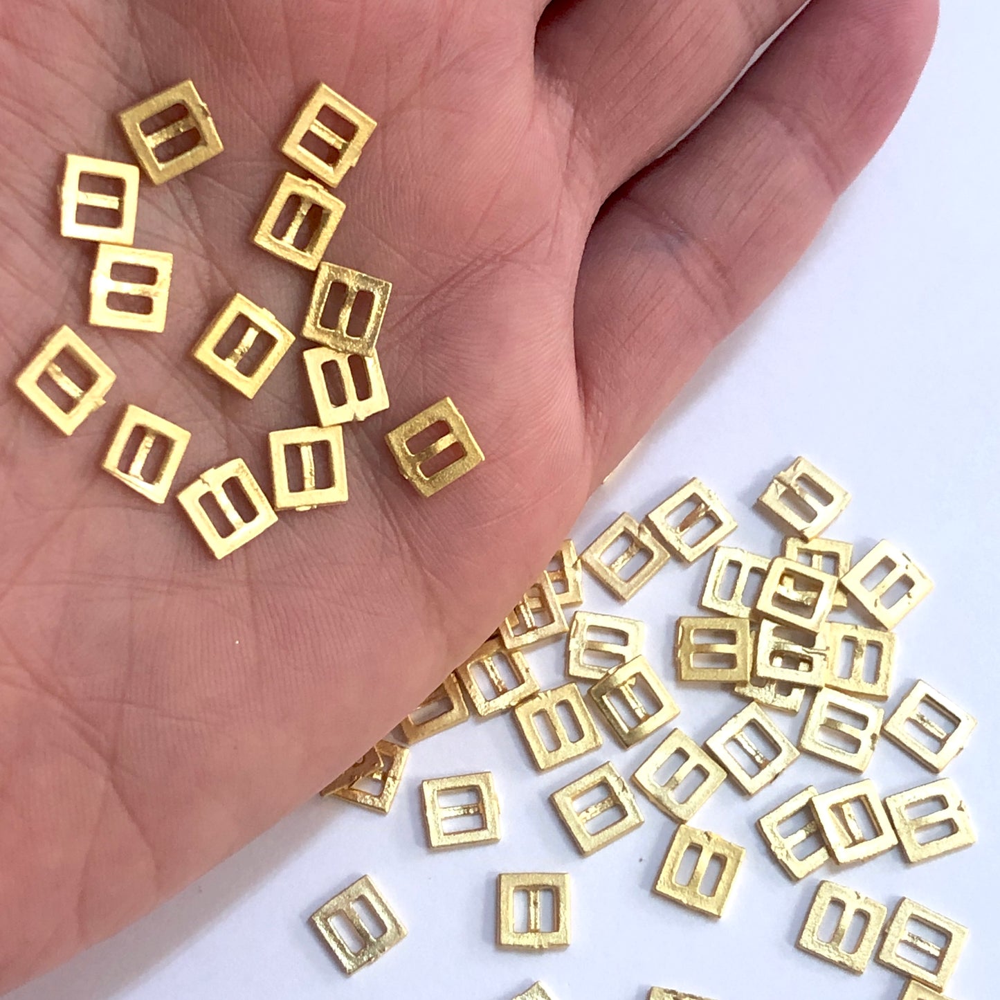 Gold Plated Zircon Stone Hz. Jesus and the Cross Pendant - 6