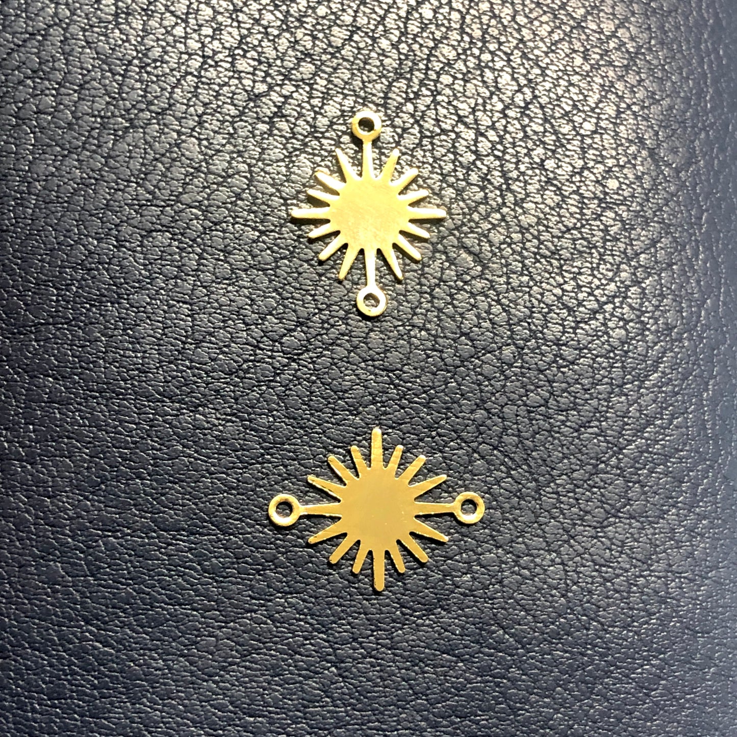 Altın Kaplama Lazer Kesim Güneş Bileklik Aparatı