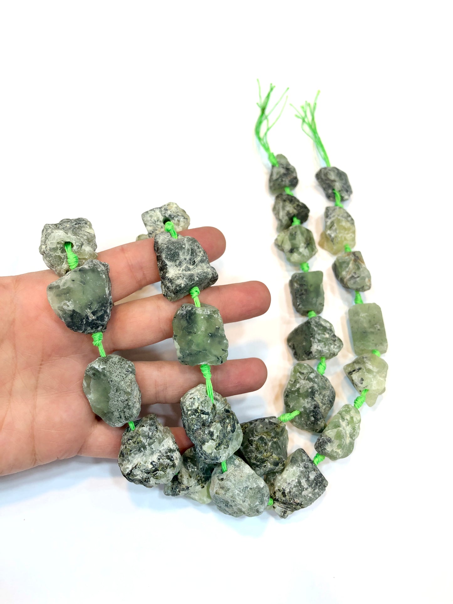 Şekilsiz Kaya Taşlar - Prehnit