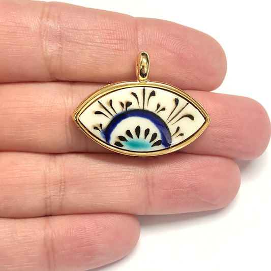 Büyük Altın Kaplama Çerçeveli El Boyaması Seramik Göz Kolye Ucu-112