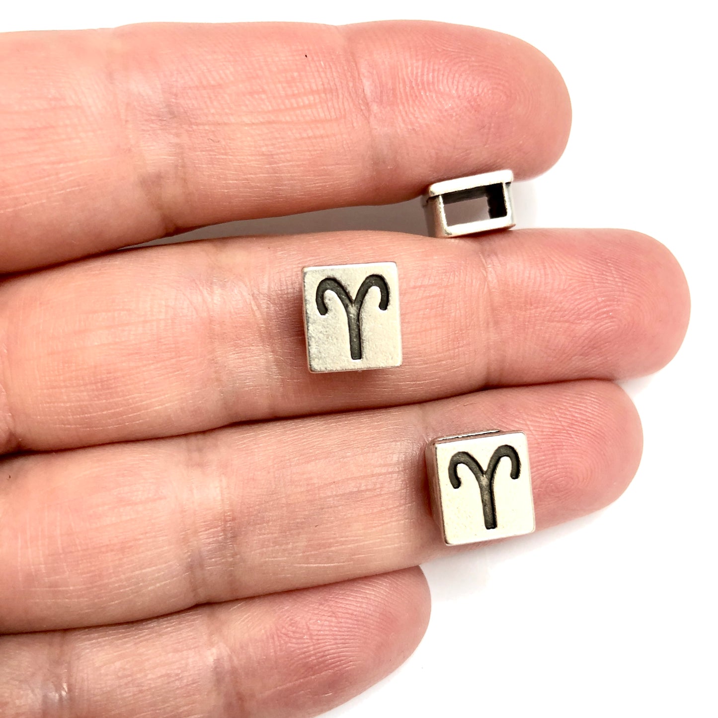 Antik Gümüş Kaplama Kare Burç