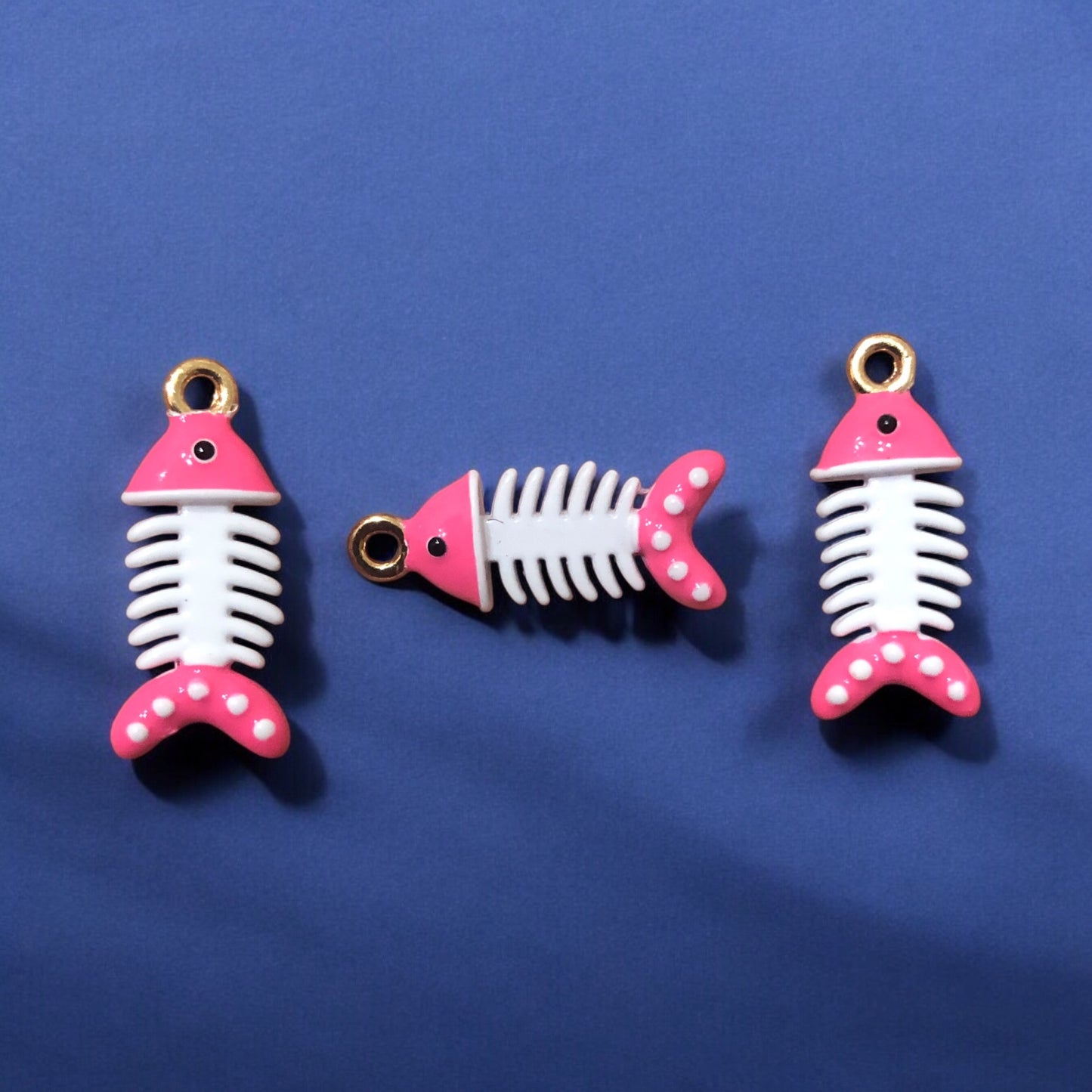 Gold Plated Enamel Strawberry Shaking Attachment - Neon Green