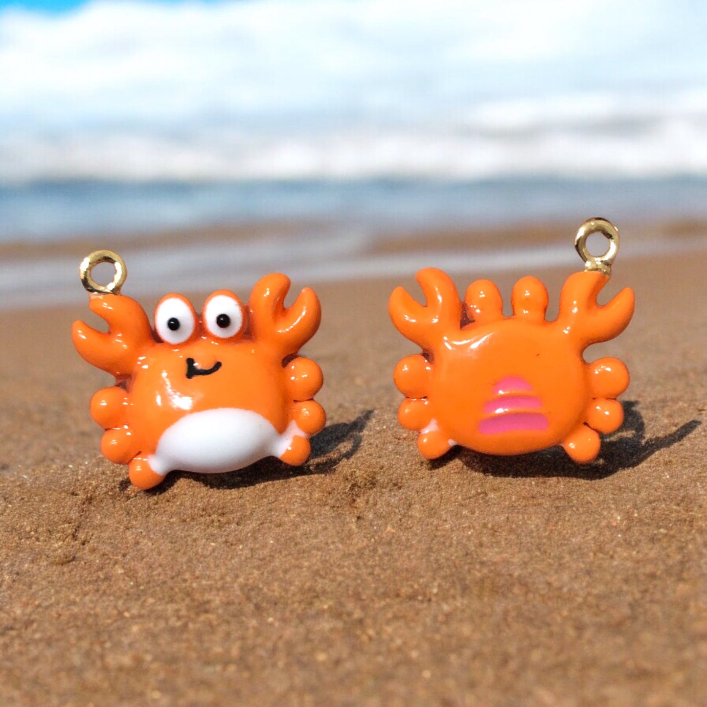 Gold Plated Enamel Strawberry Shaking Attachment - Neon Green