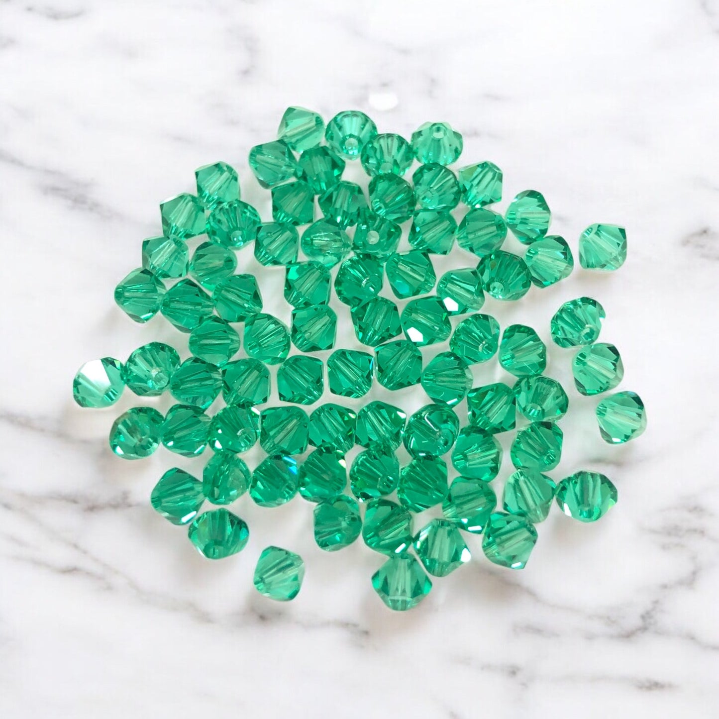 Swarovski 4mm Piramit (Bicone )  Şeffaf  Yeşil  (Erinite) - 011