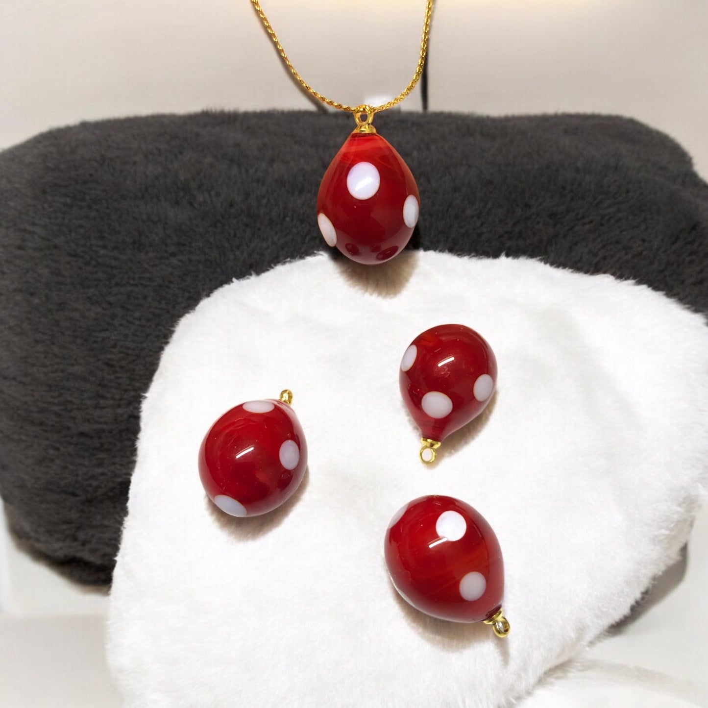 Murano Puanlı Damla -Kırmızı &Beyaz