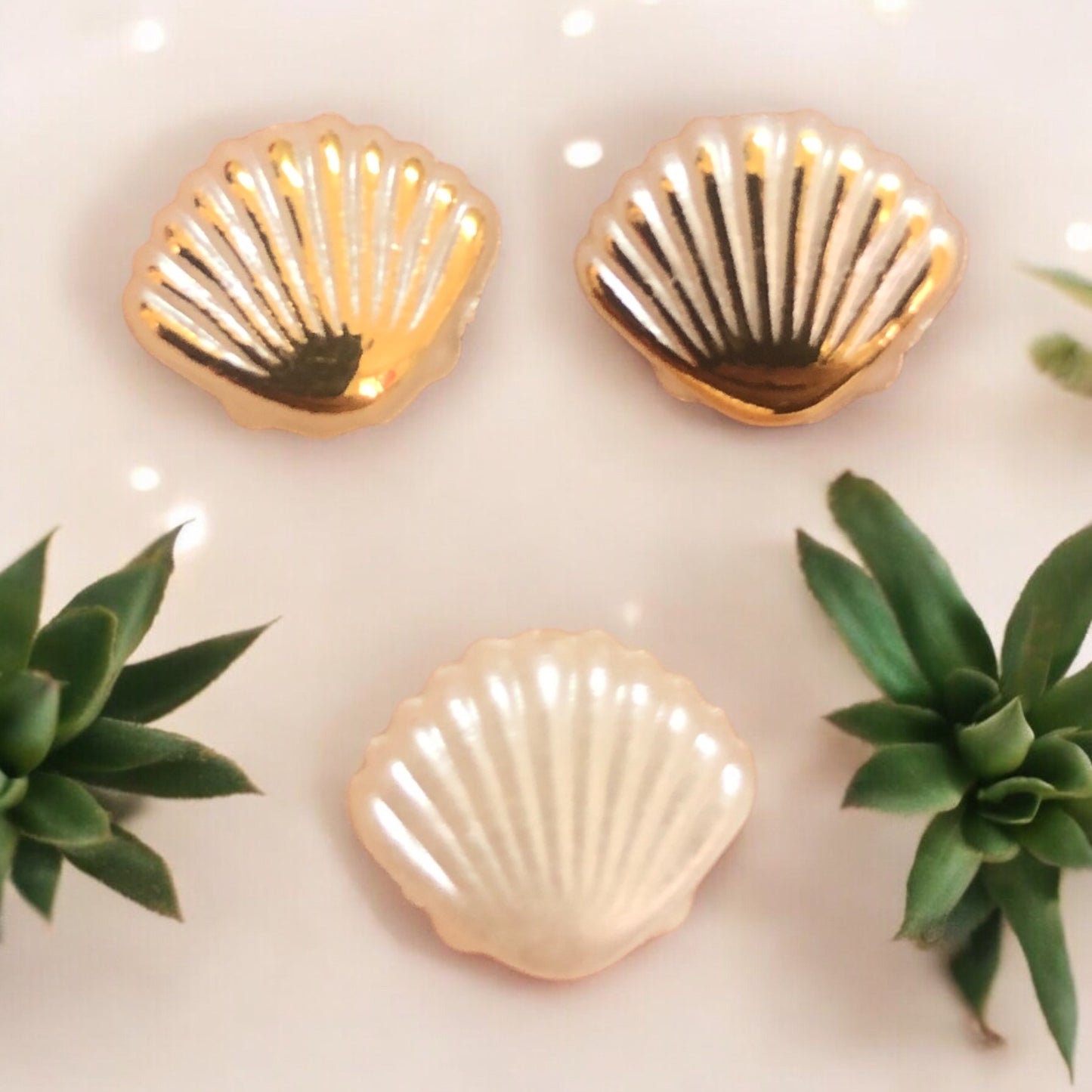 Akrilik  Altın Yaldızlı İstiridye-1