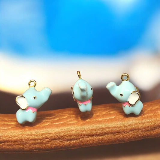 Gold Plated Enamel Strawberry Shaking Attachment - Neon Green