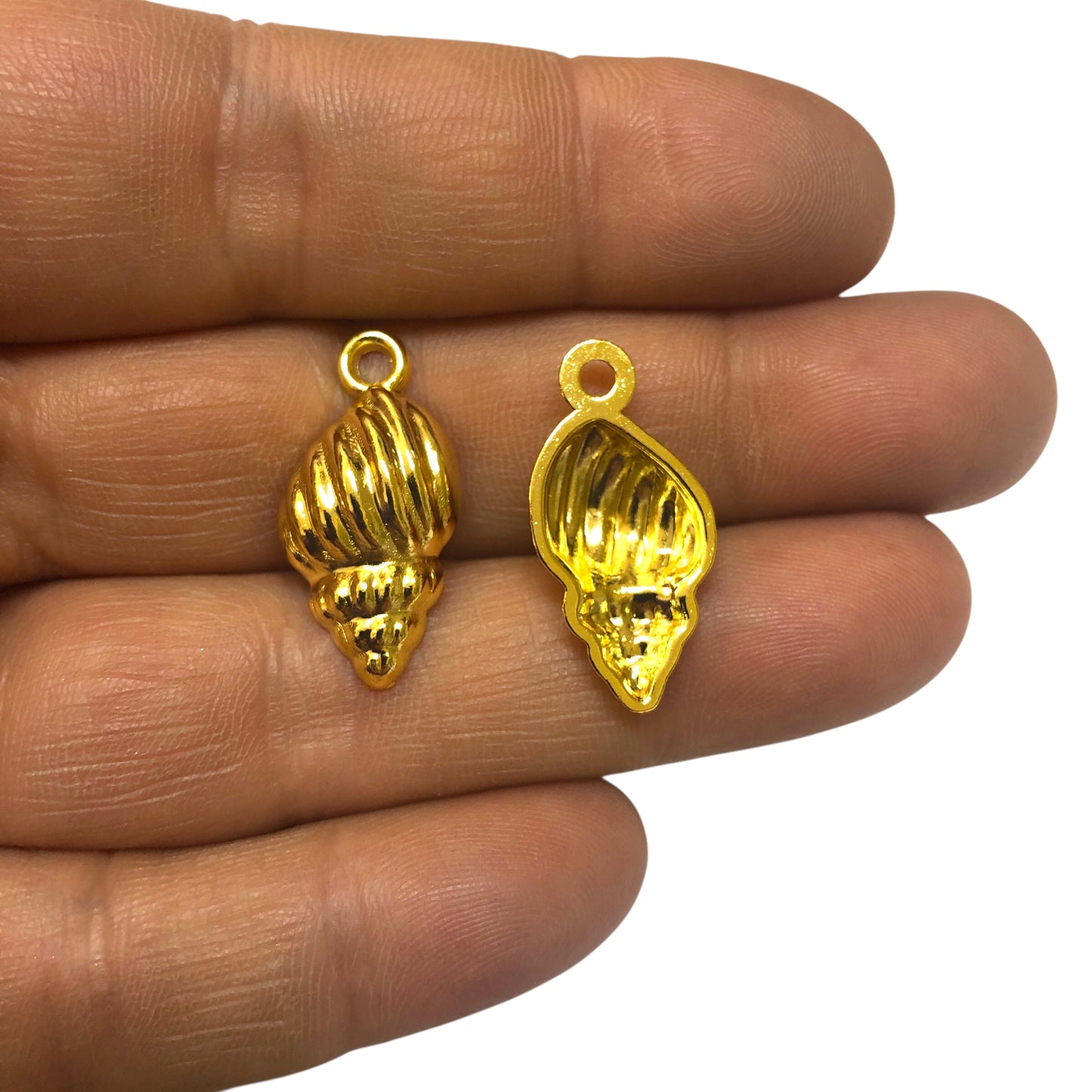 Gold Plated Enamel Strawberry Shaking Attachment - Neon Green