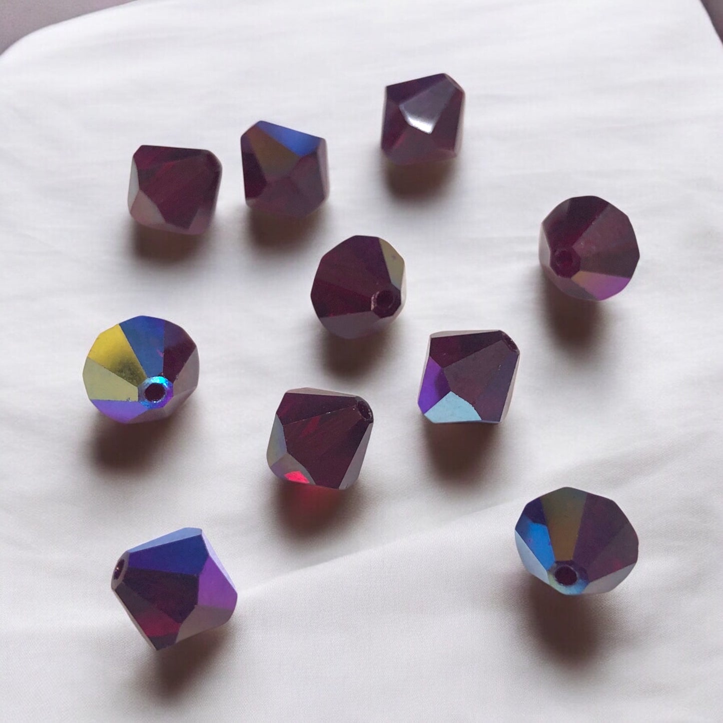 Swarovski 8mm Piramit (Bicone ) Şeffaf Parlak  Ametis ( Burgundy AB) - 004