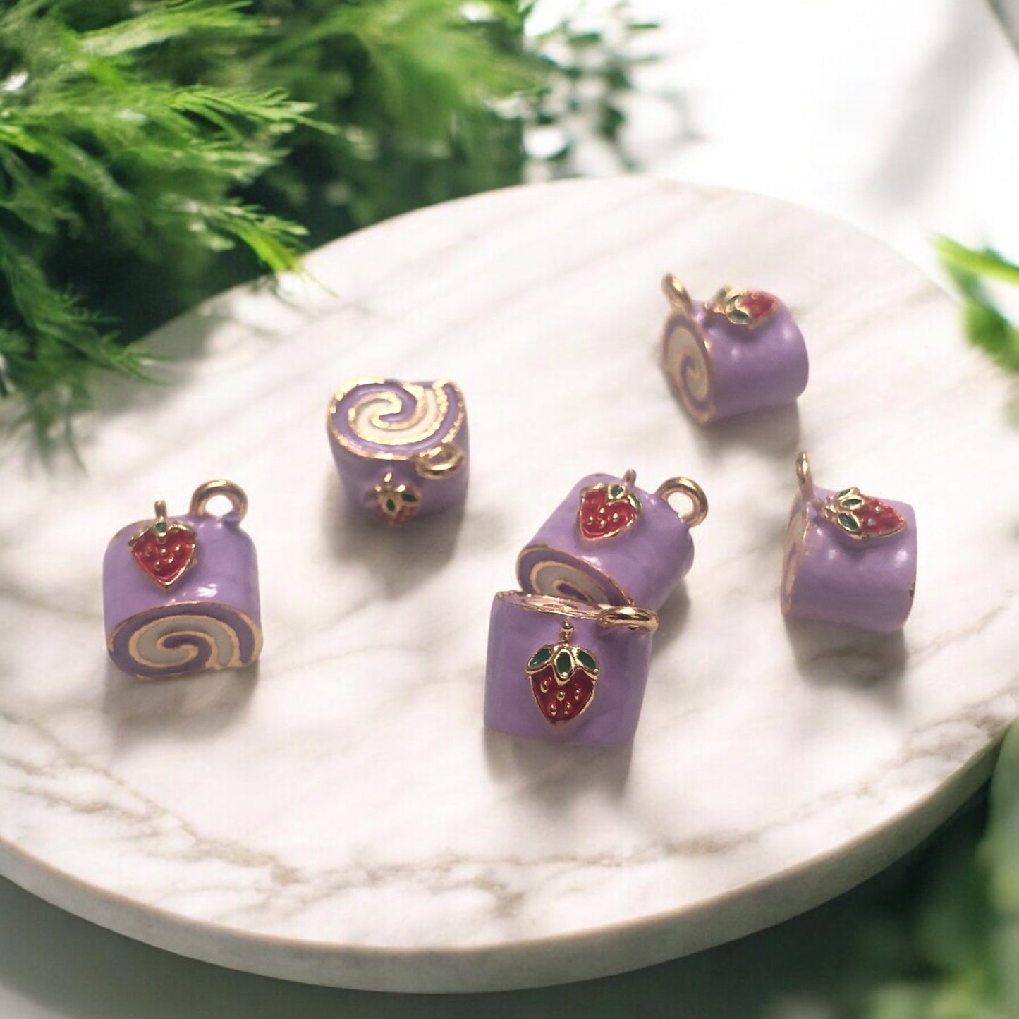 Altın Kaplama Üç boyutlu Mor Pasta Sallantı