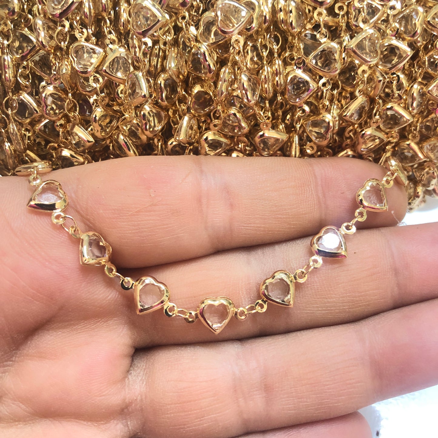 Altın Kaplama Kalp Taşlı Zincir Yan Delikli - Şeffaf