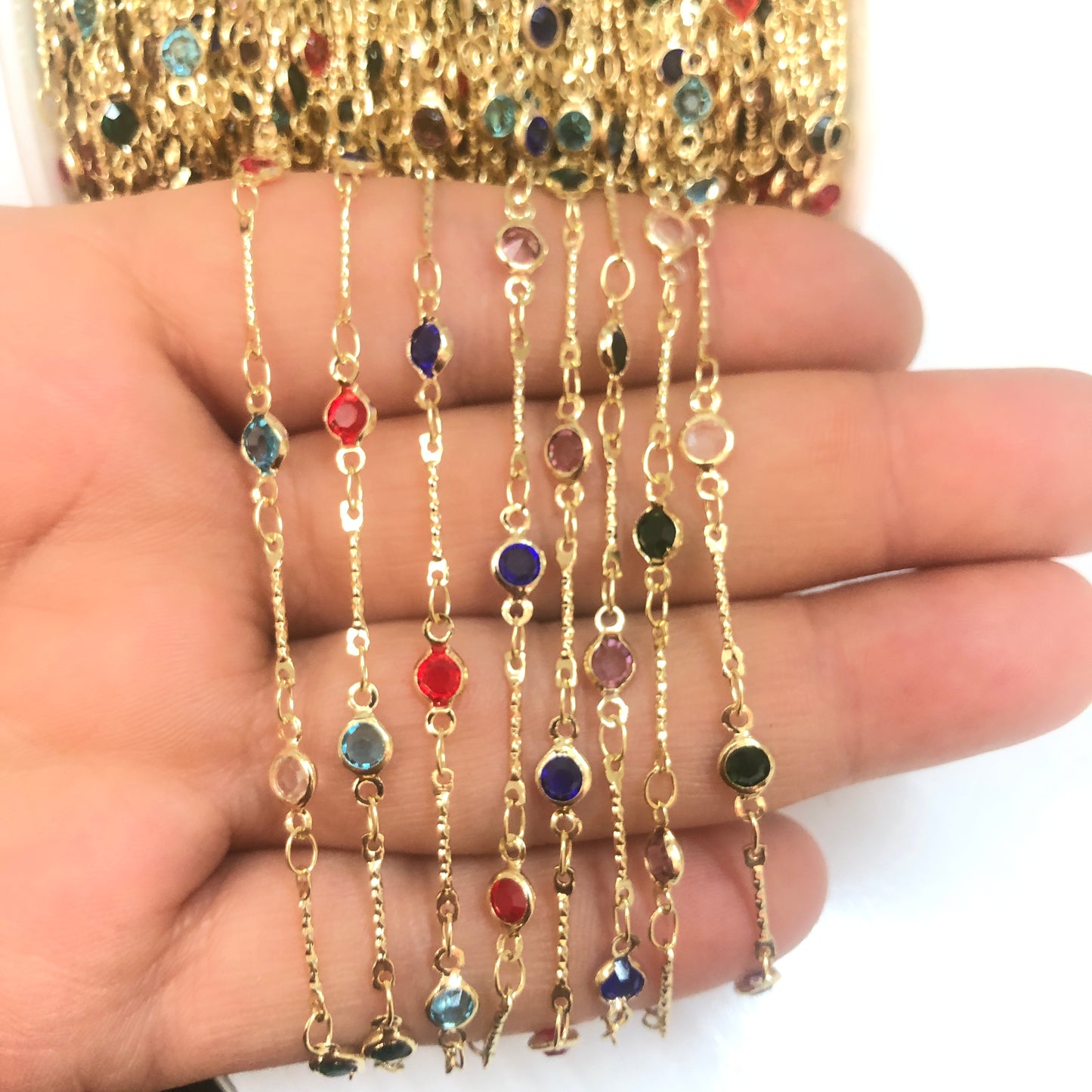 Altın Kaplama   Burgulu Borulu Yuvarlak Taşlı Zincir  -  Mix