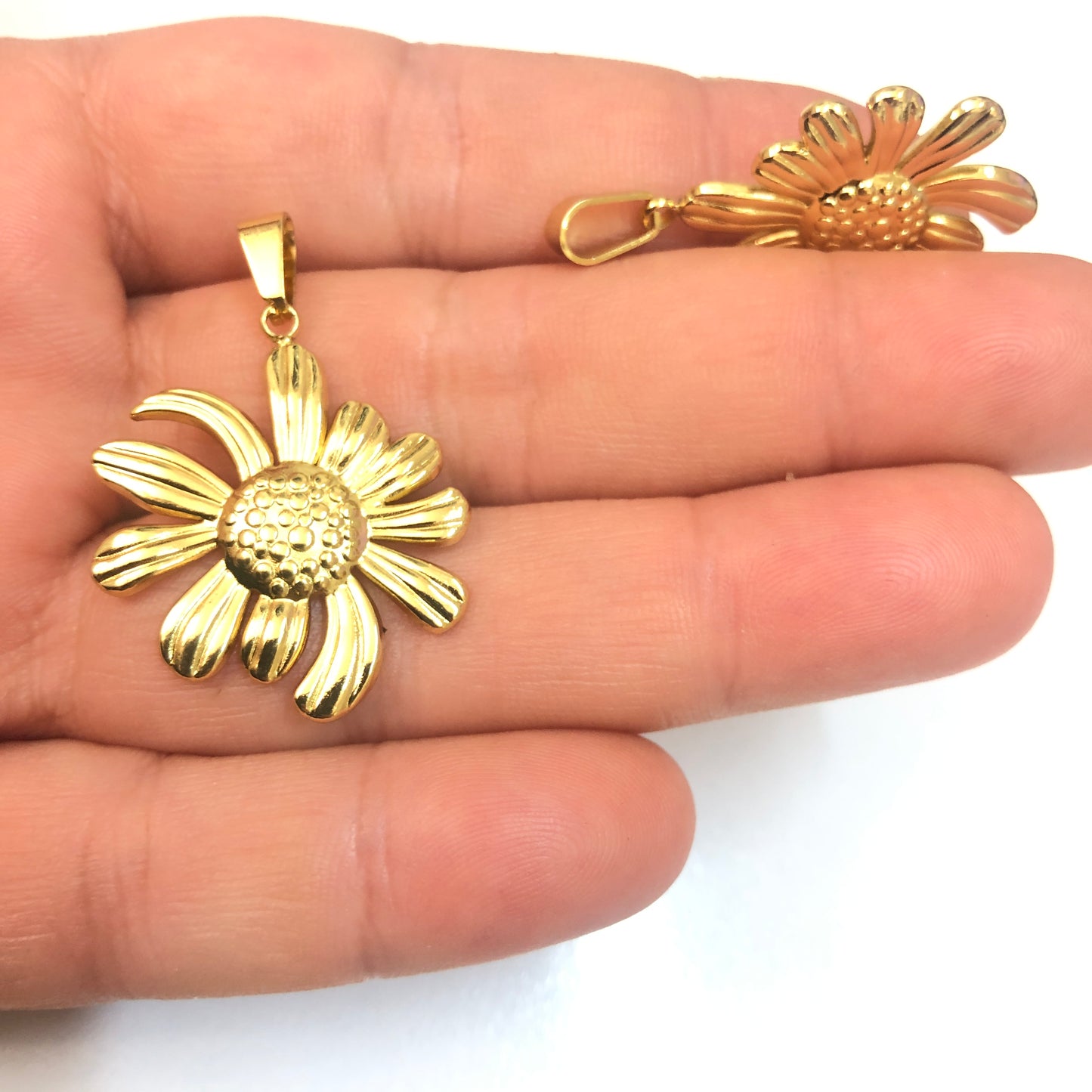 Sarı Çelik Çiçek Kolye Ucu 26mm