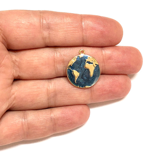 Vergoldeter Emaille-Erdenanhänger – Marineblau