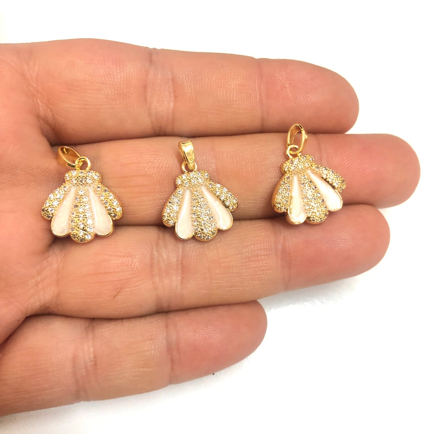 Altın Kaplama Mineli &Zirkon Taşlı istiridye Kolye Ucu