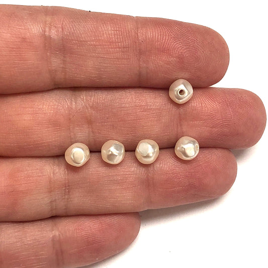 Plastic Shapeless Baroque Pearl - Cream 6.7x6.1mm