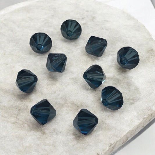 Swarovski 8mm Piramit (Bicone ) Şeffaf Mavi Gri ( Montana) - 002