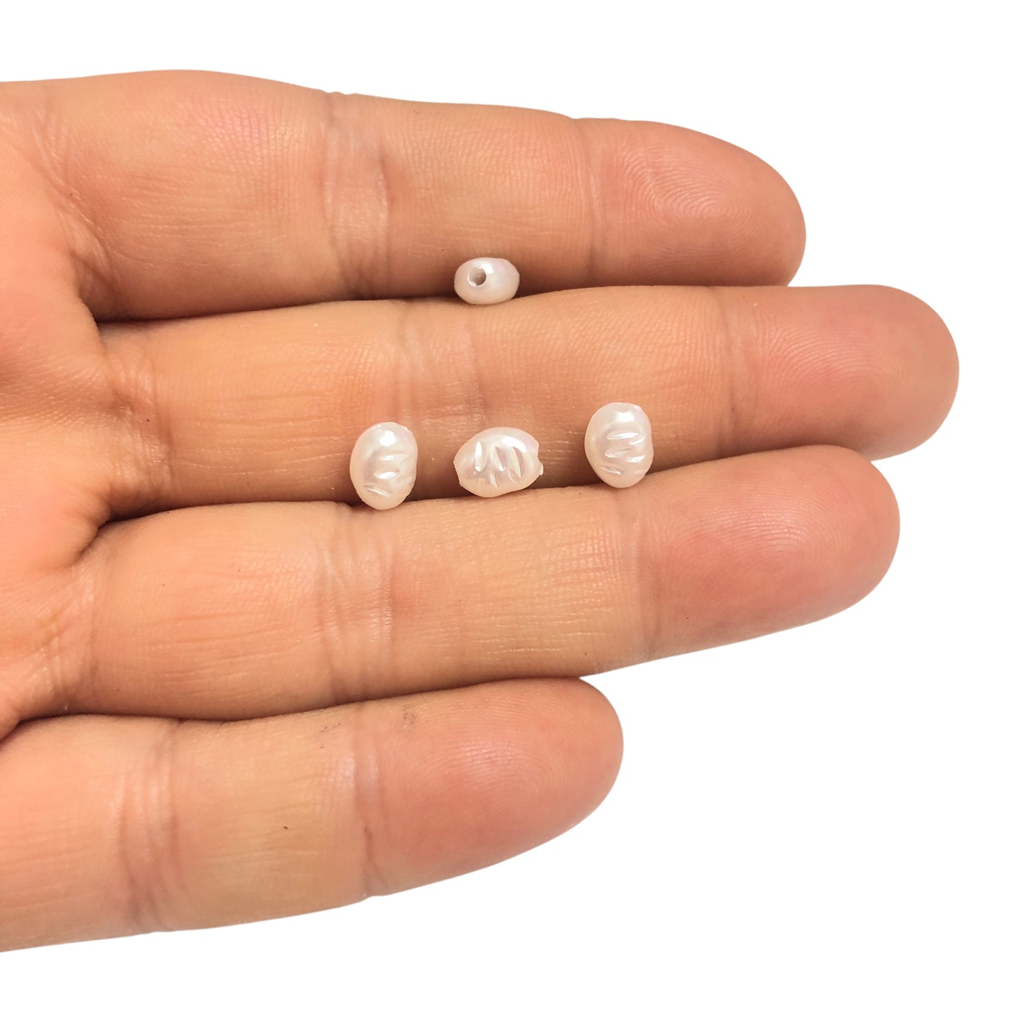 Akrilik Şekilsiz İnci Krem- 5,5x7mm -0120