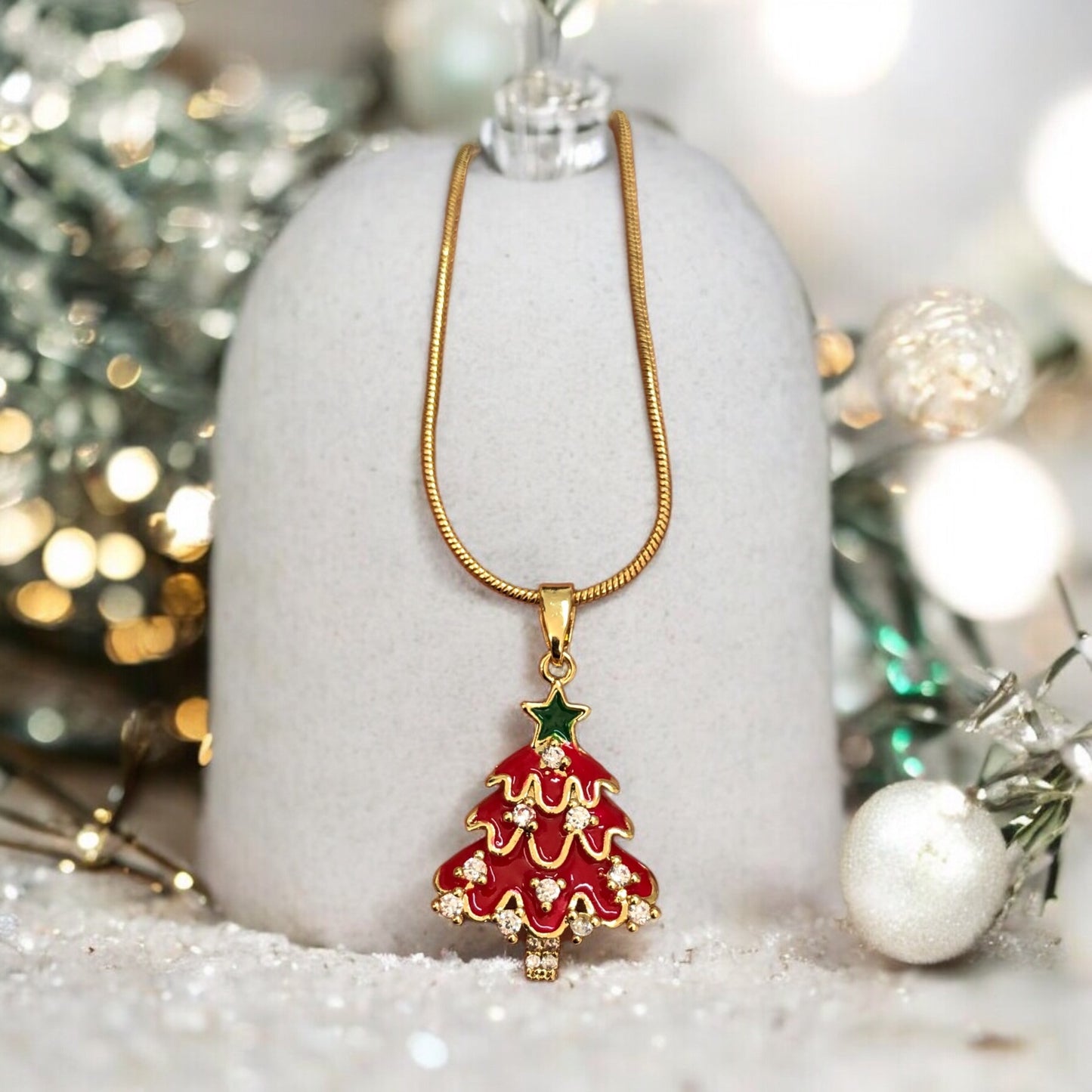 Altın Kaplama Mineli Zirkon Taşlı Mineli Yeni Yıl Aparat - Çam Ağacı Kırmızı