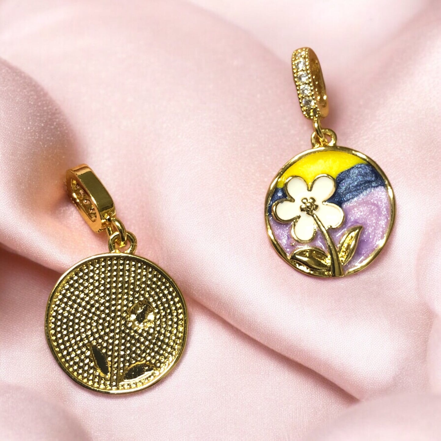 Altın Kaplama Zirkon Taşlı Mineli  Papatya Yuvarlak