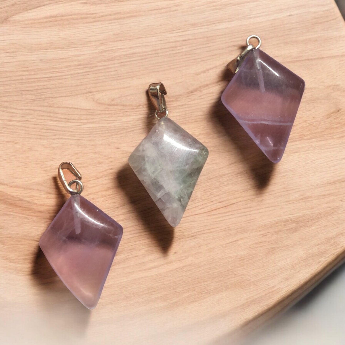 Doğal Taş Ok Ucu Model Kolye Ucu - Florit (Fluorit)