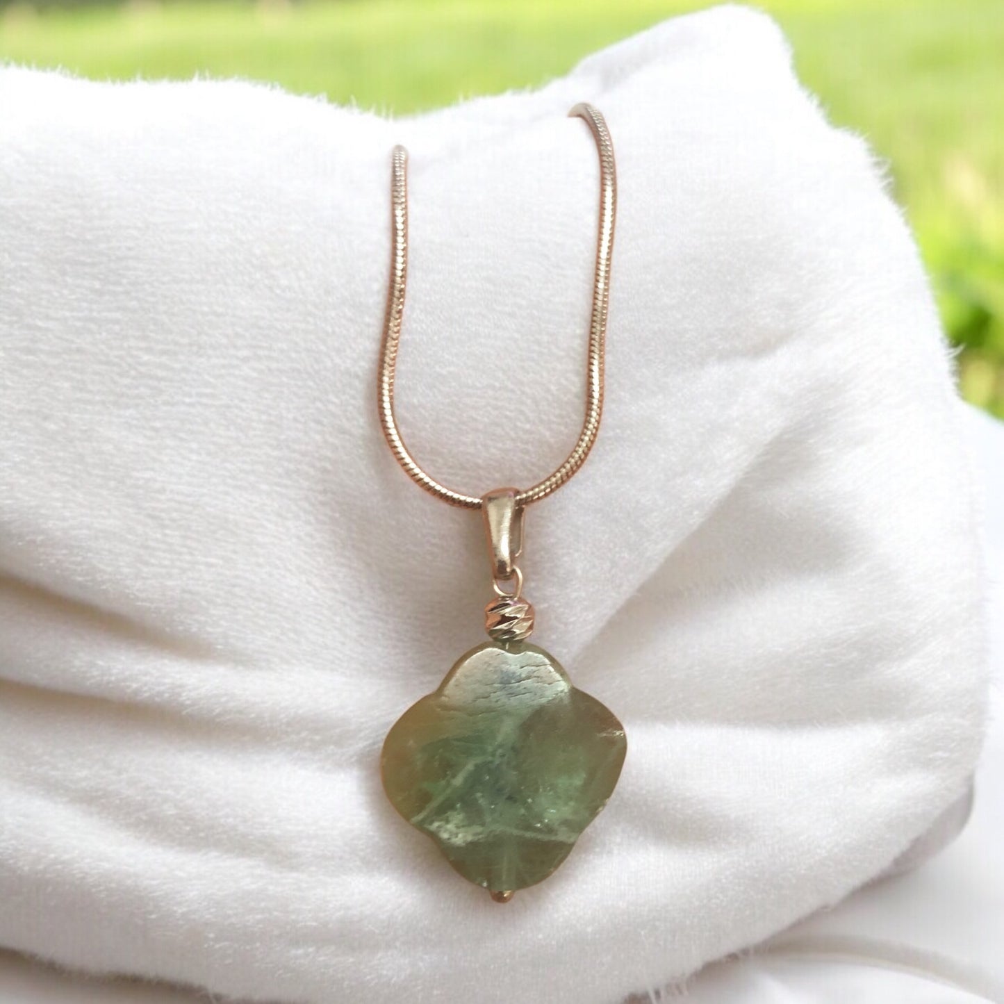 Doğal Taş Yonca Kolye Ucu - Florit (Fluorit)