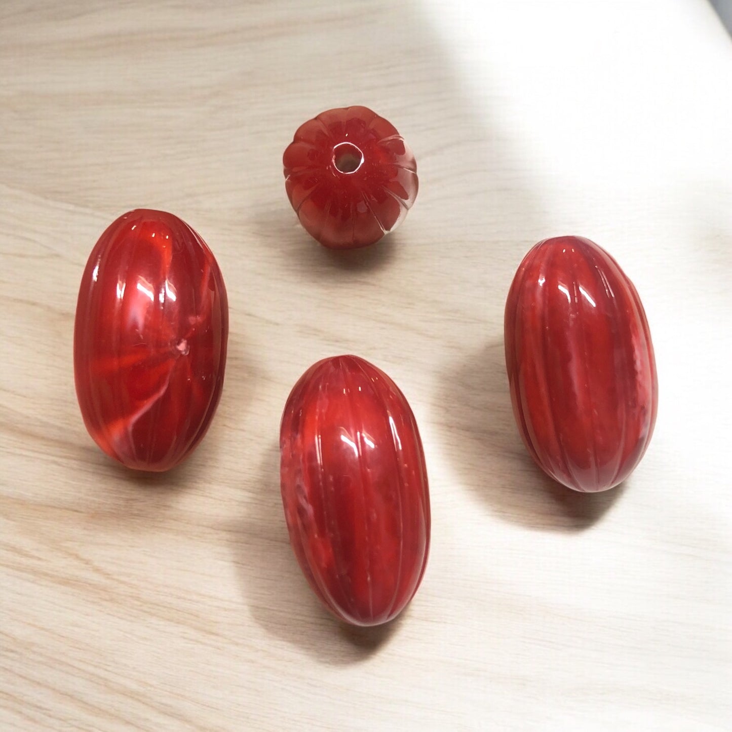 A Kalite Akrilik Çizgili Oval 17x29mm- Kırmızı  Ebruli