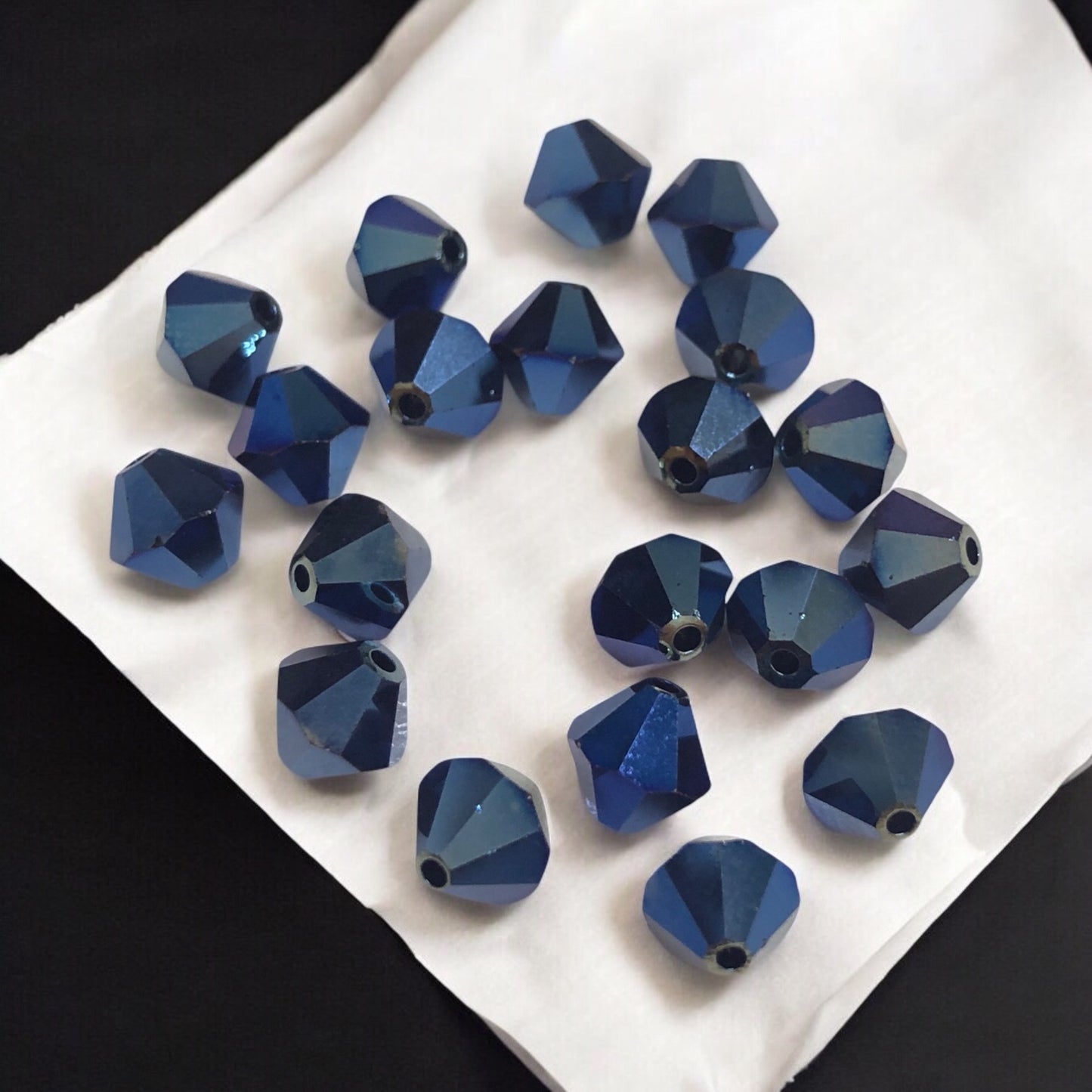 Swarovski 6mm Piramit (Bicone ) Metalik  Mavi ( Metallic Blue) - 002