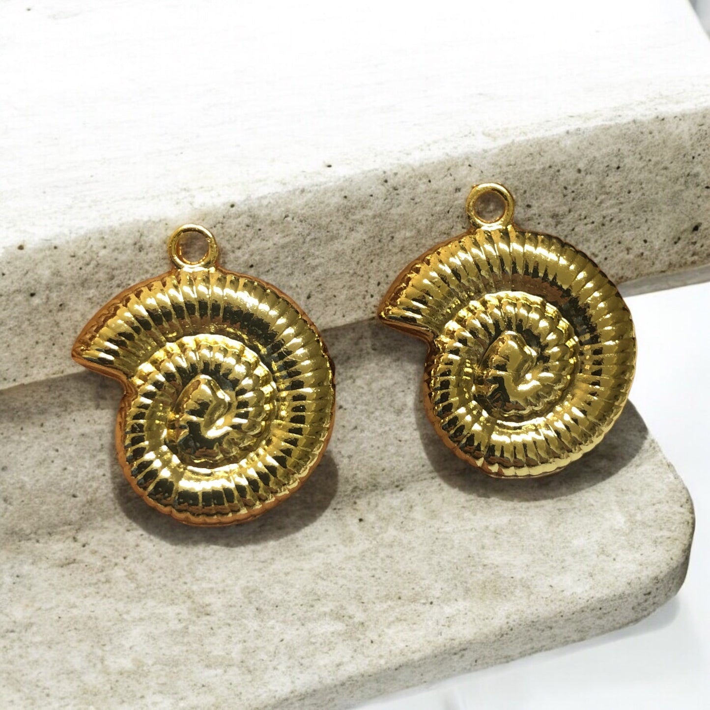 Altın Kaplama Sallantı Deniz Kabuğu - 23mm