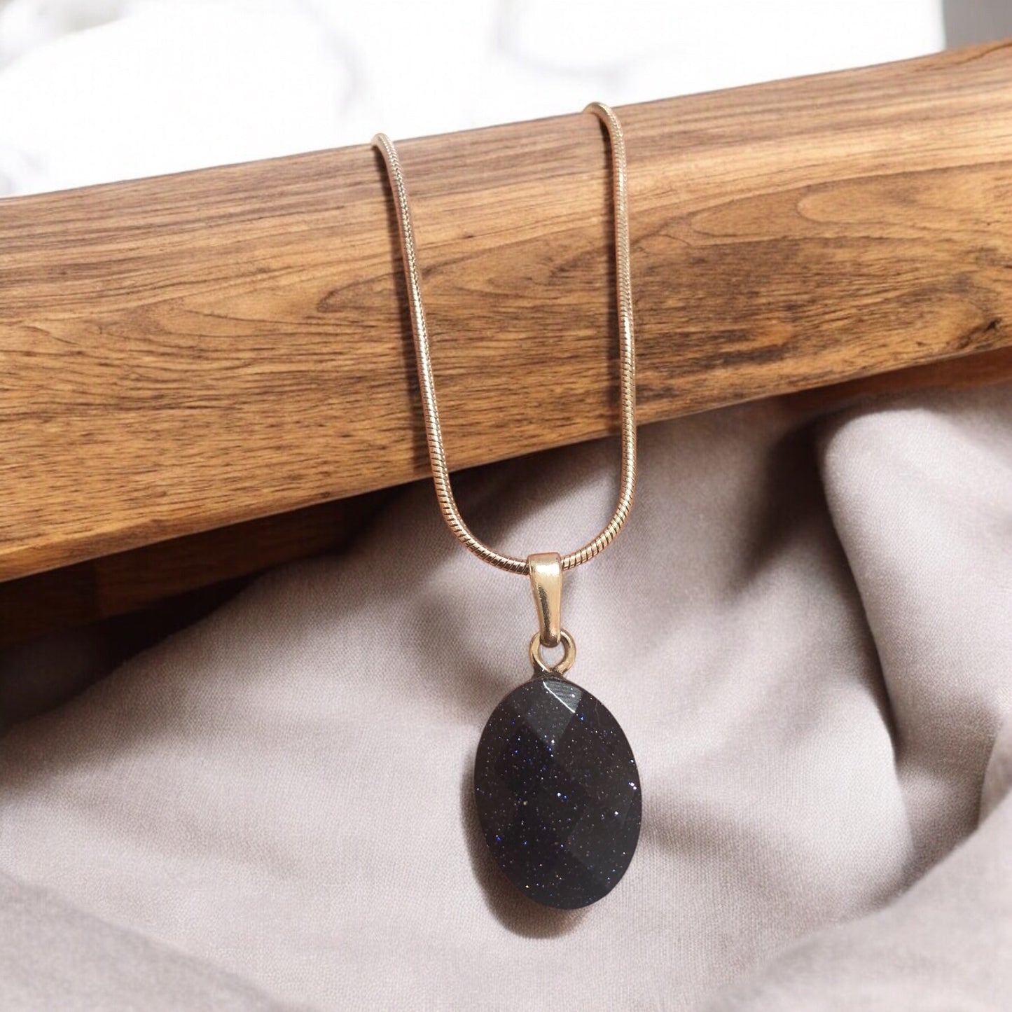 Doğal Taş Oval Kolye Ucu - Lacivert Yıldız Taşı