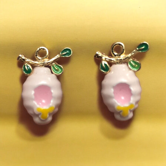 Gold Plated Enamel Strawberry Shaking Attachment - Neon Green