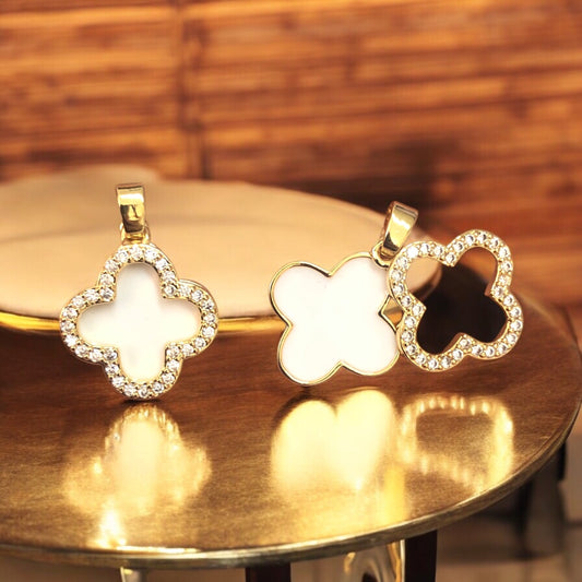 Altın  Kaplama Çift Katlı Zirkon Taşlı & Mineli Yonca  Kolye Ucu Beyaz