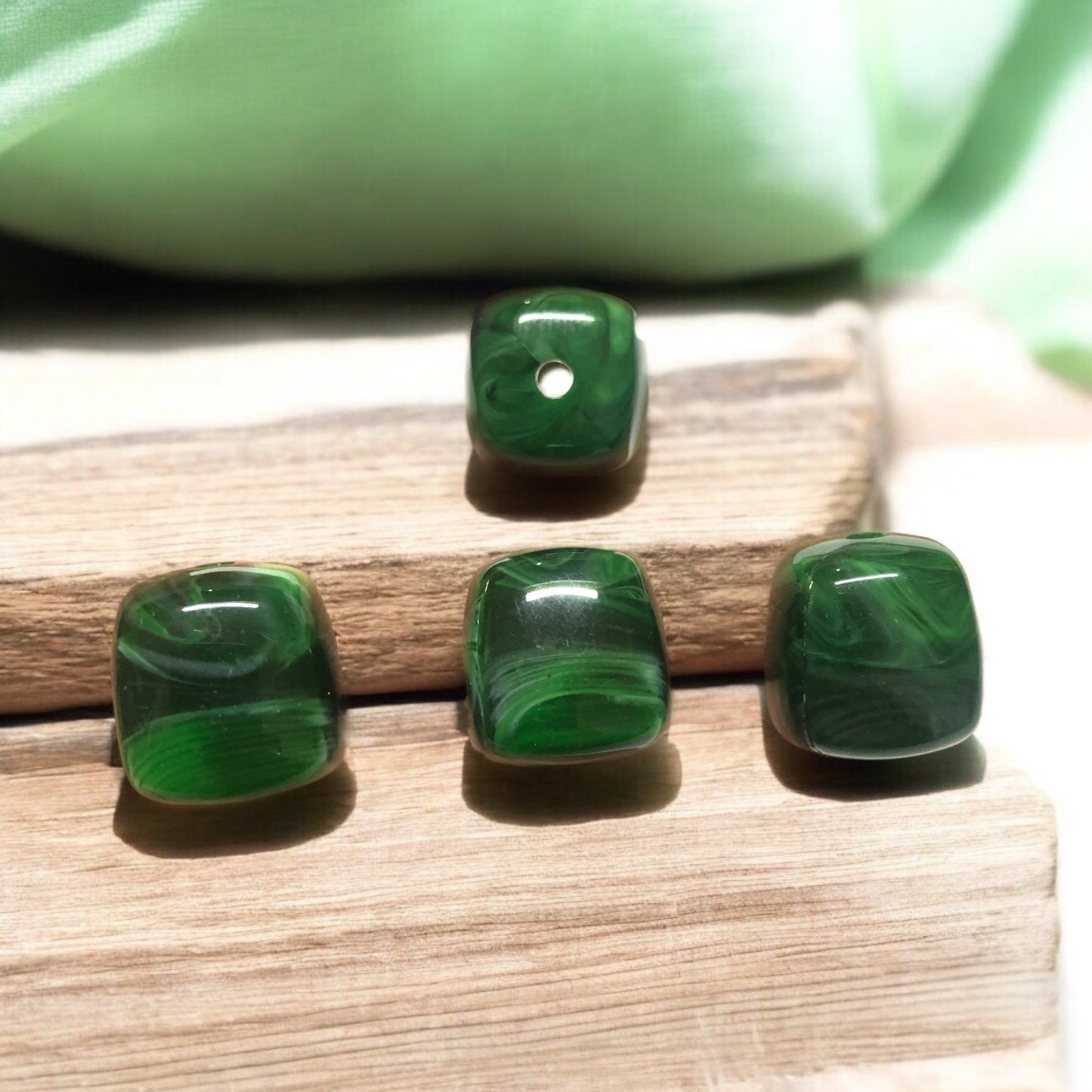 A Kalite Akrilik Silindir -16.3X17.3- Ebruli Yeşil