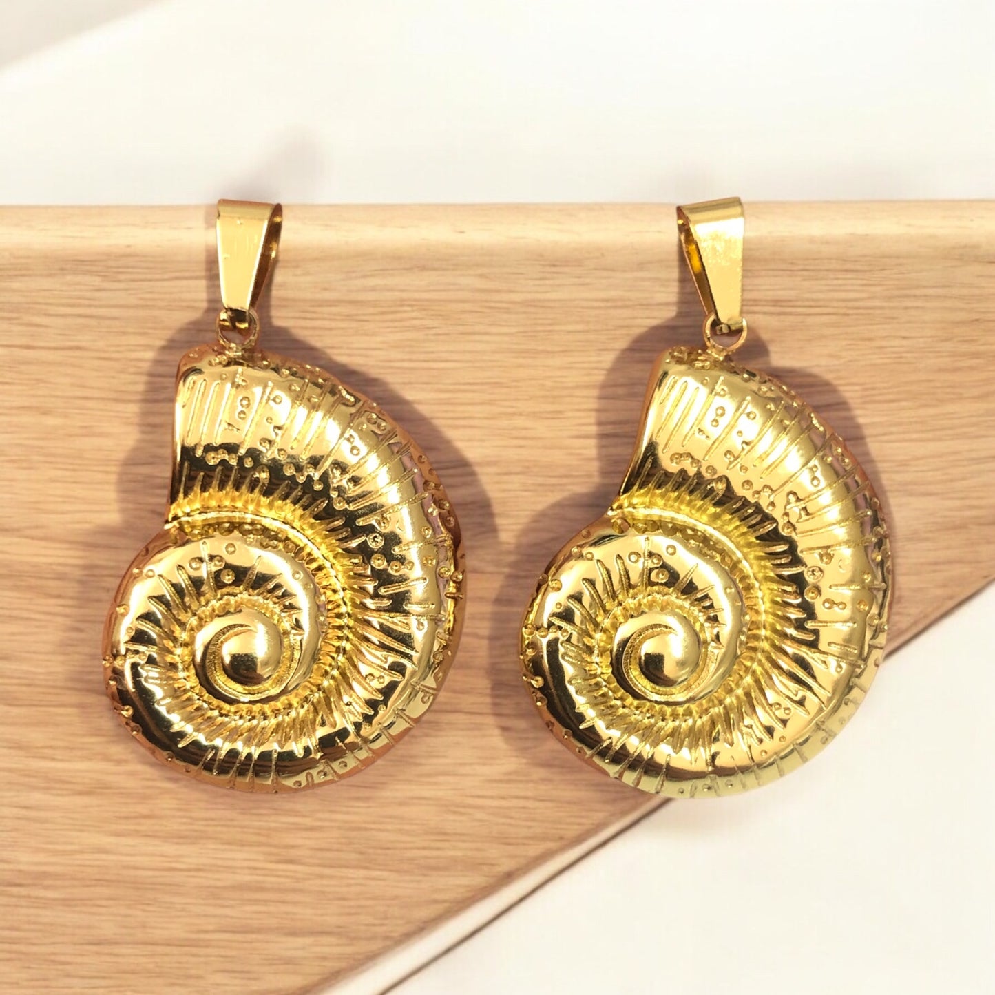 Sarı Çelik Salyangoz Kolye Ucu