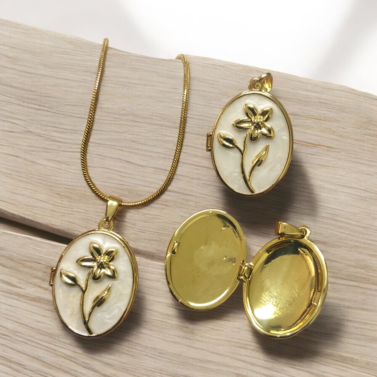 Altın Kaplama Mineli Açılabilir Kolye Ucu - Çiçek 2 - Sedef