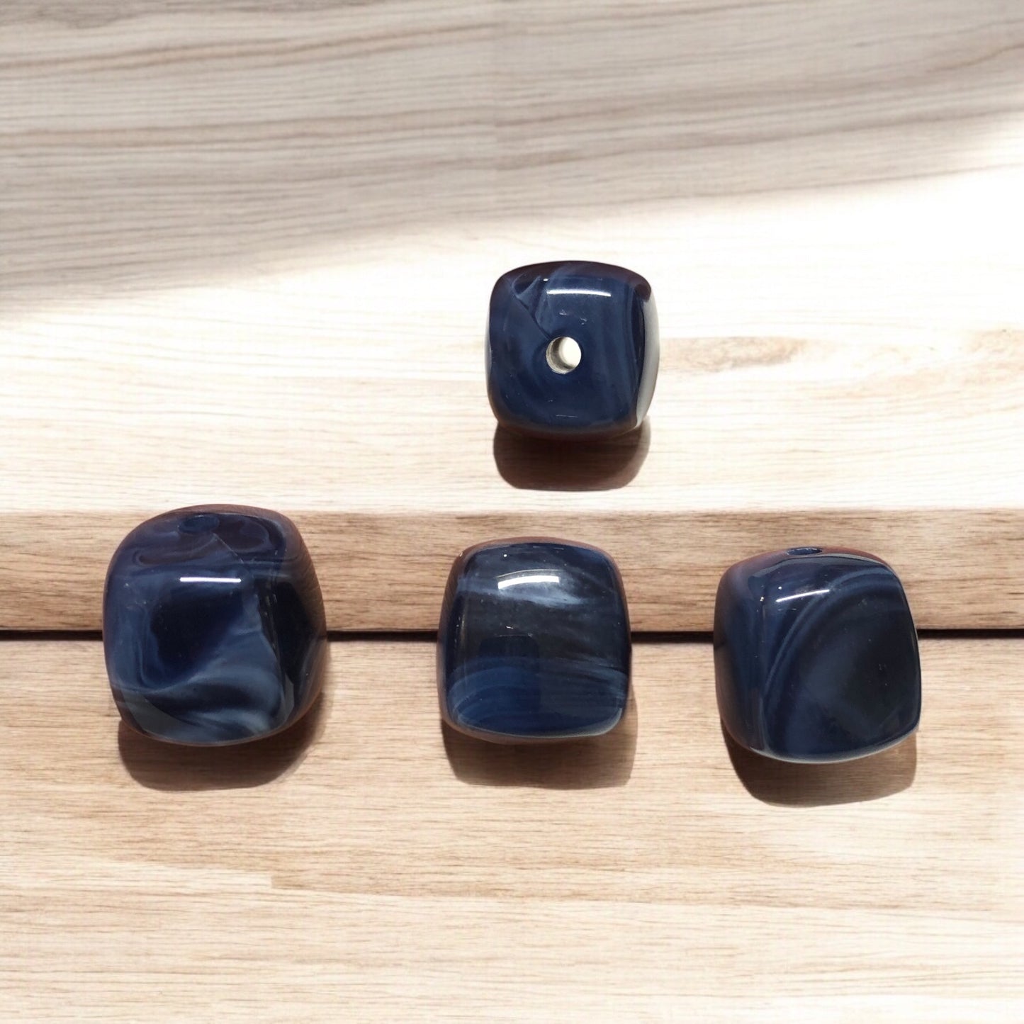 A Kalite Akrilik Silindir -16.3X17.3- Ebruli Lacivert