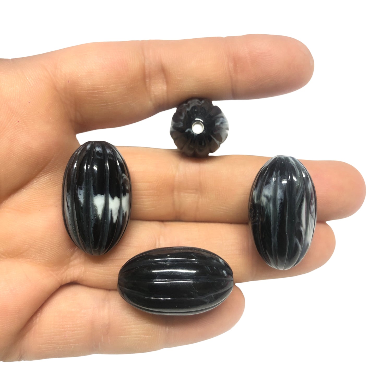 A Kalite Akrilik Çizgili Oval 17x29mm- Siyah Ebruli