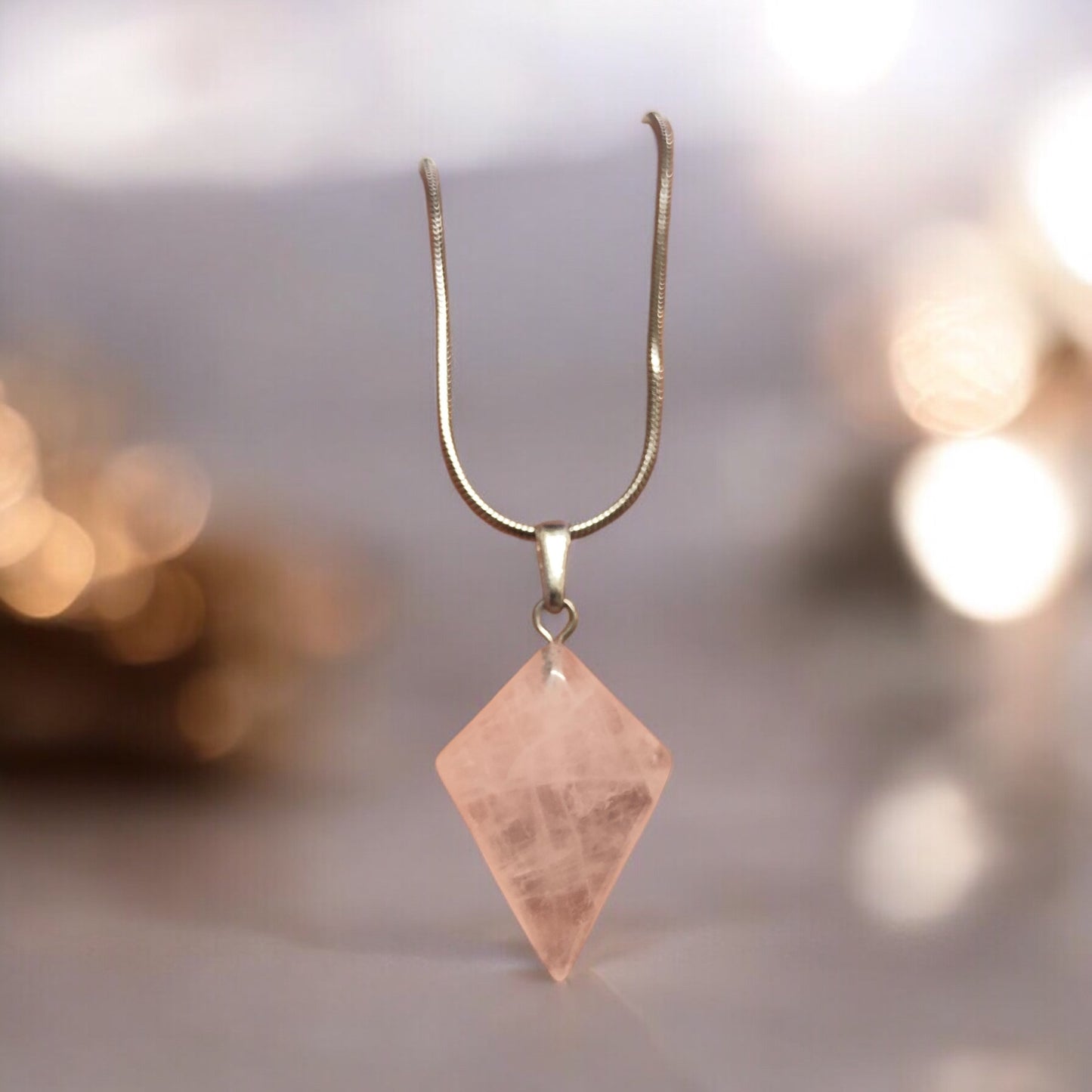 Doğal Taş Ok Ucu Model Kolye Ucu - Pembe Kuvars
