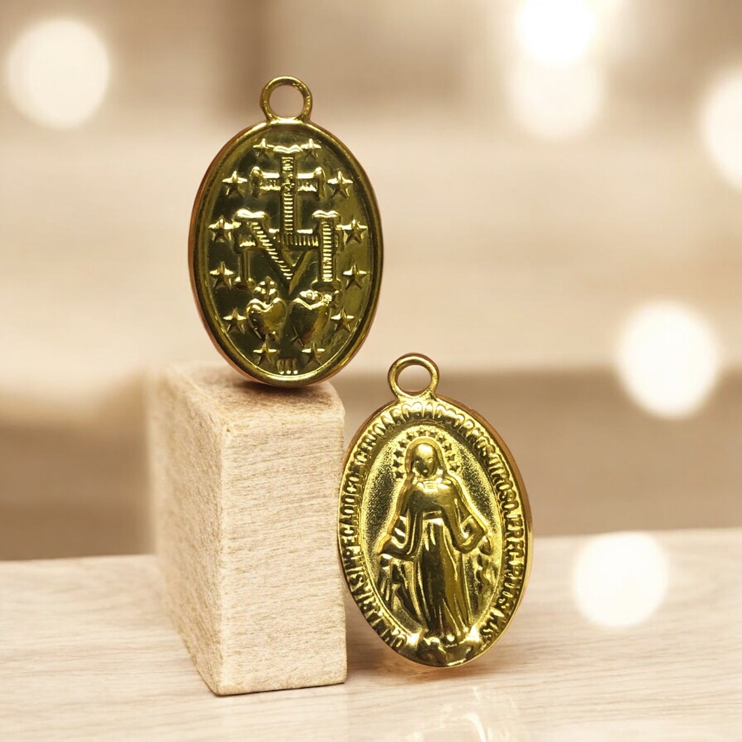 Sarı Çelik -Çift taraflı İkona Kolye Ucu