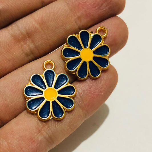 Gold Plated Enamel Daisy Shaking Attachment - Navy Blue