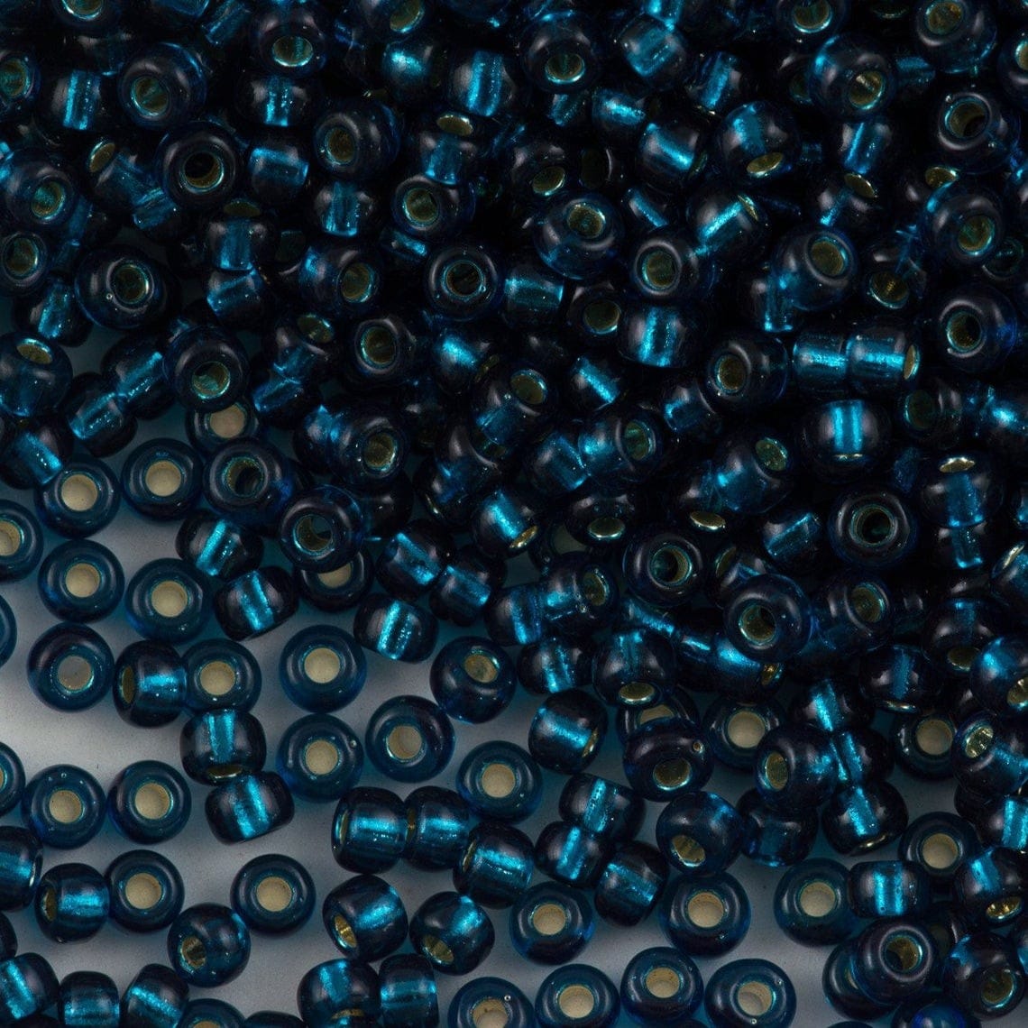 Miyuki Beads, MiyukiRoundBeads 6/0-1425 Silver Lined Blue Zircon