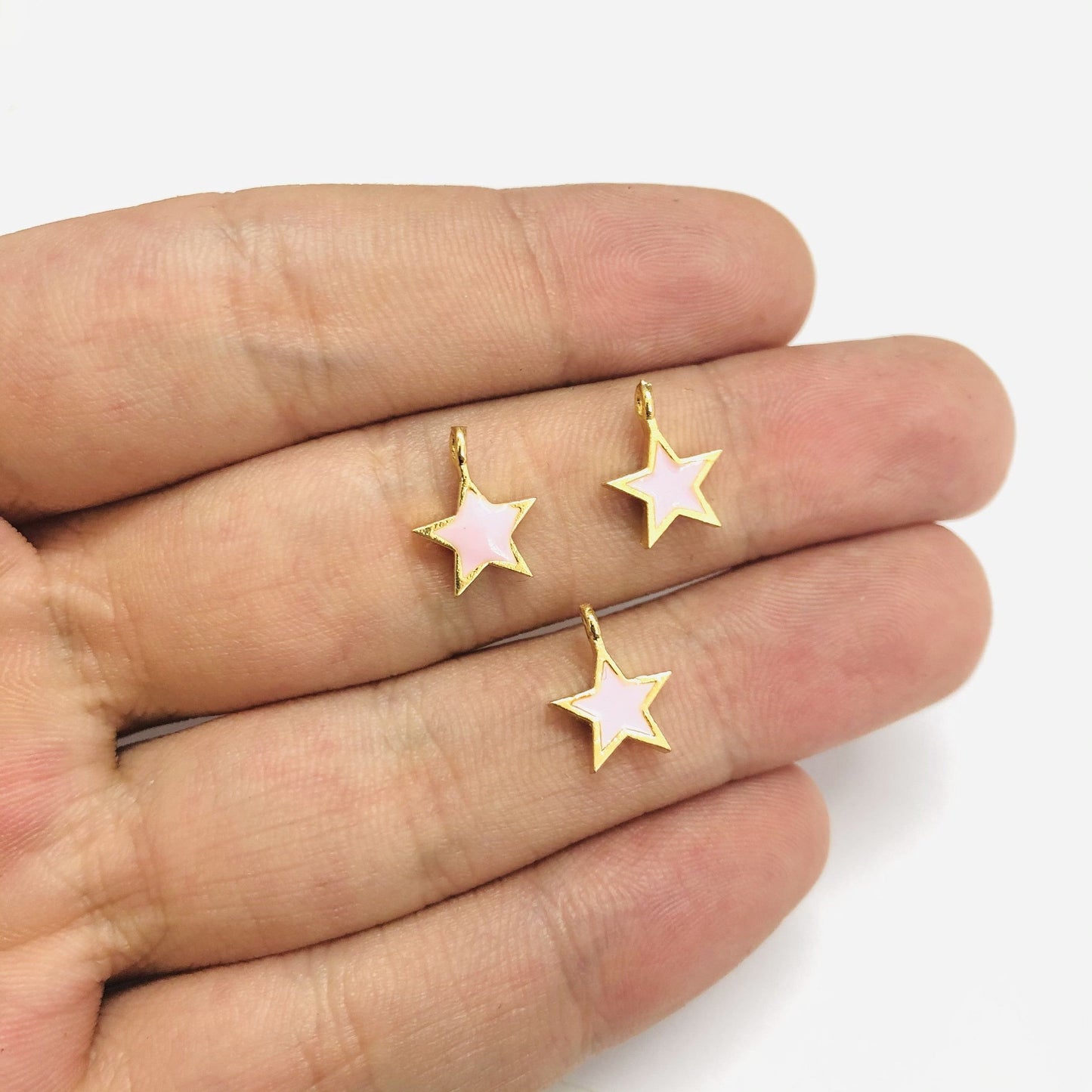 Gold Plated Enameled Star Shaking Attachment - Light Pink