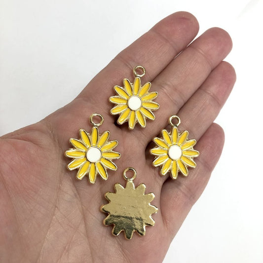Gold Plated Enamel Daisy Shaking Attachment - Yellow
