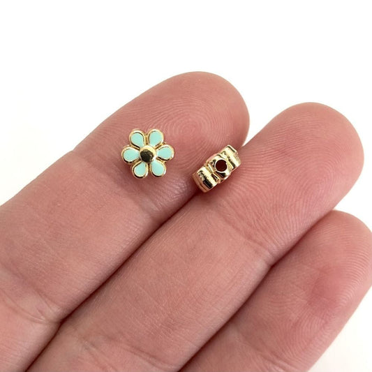 Vergoldete kleine Blume aus Emaille – Minze