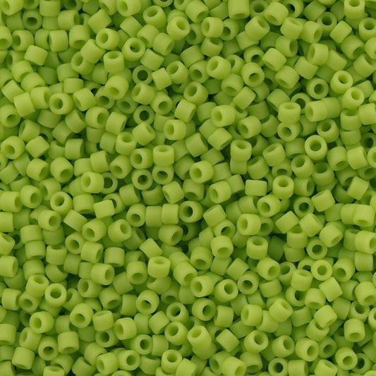 Miyuki Beads, Miyuki Delica 11/0 DB0763 Undurchsichtig Chartreuse mattiert