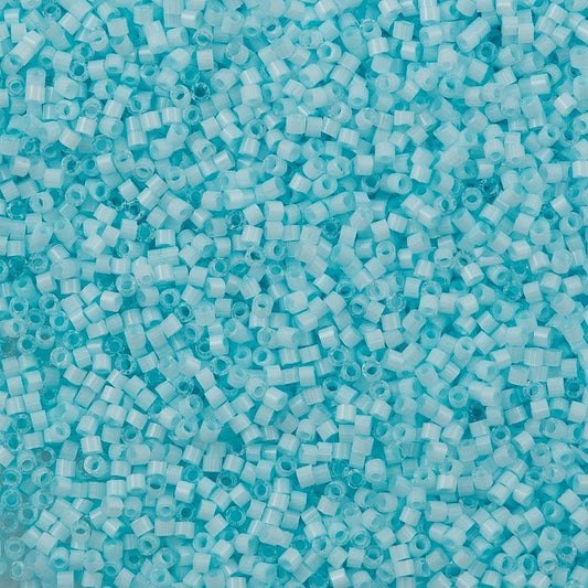 Miyuki Beads, Miyuki Delica 11/0 DB1859 Seide innen gefärbt Frozen