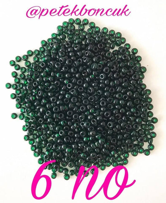 Preciosa sand beads 8/0 50150 Transparent Emerald Green