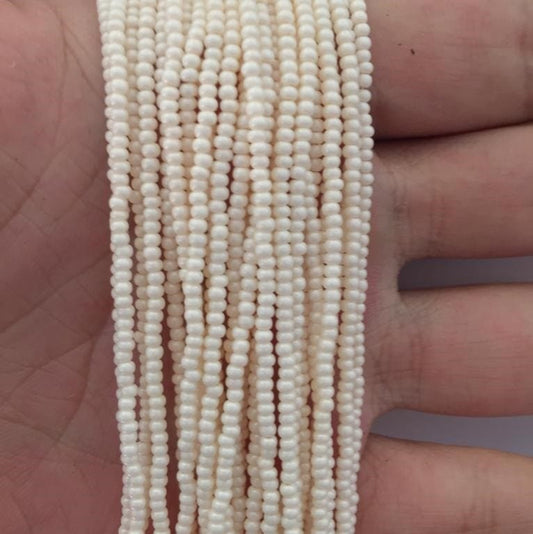 Preciosa Sand Beads 11/0 - 16292 Cream